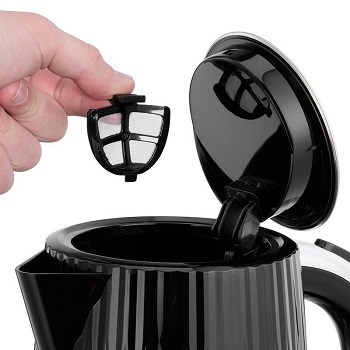 Russell Hobbs 27361-70 Rychlovarná konvice Eden Black ochrana proti chodu nasucho